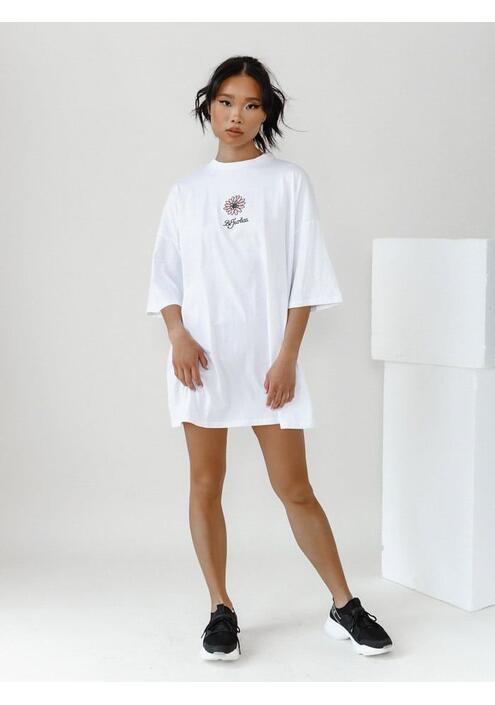 Glamorous Φόρεμα T-shirt Με Κέντημα Λευκό - Be Fearless