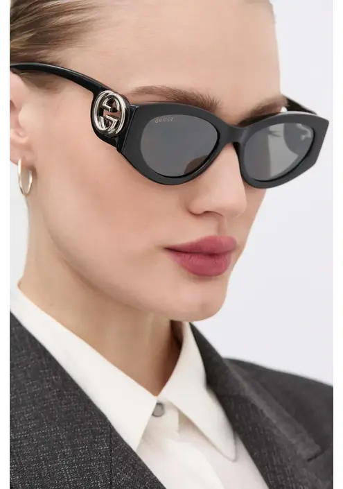 Γυαλιά ηλίου Gucci χρώμα: μαύρο, GG1691S