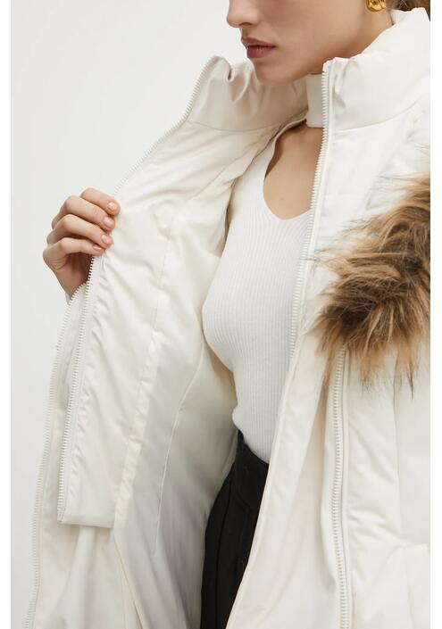 Μπουφάν Guess SYLVIE χρώμα: μπεζ, W4BL59 WG7X2
