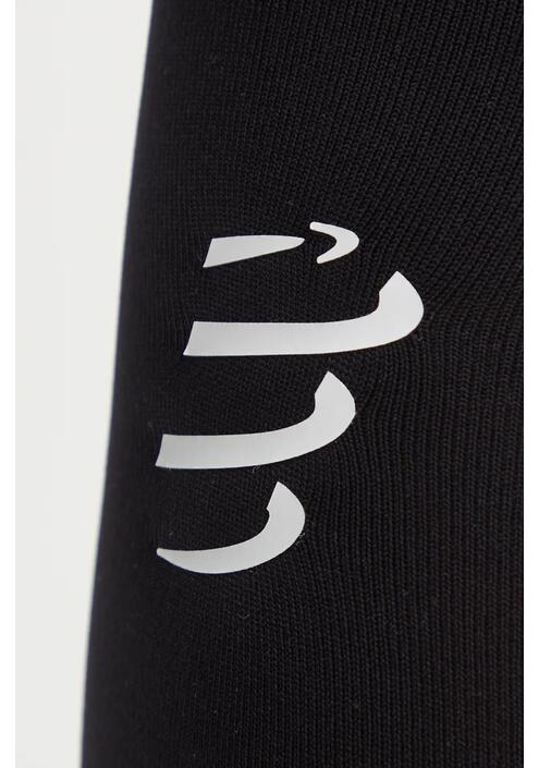 Σορτς τρεξίματος Compressport Run Under Control χρώμα: μαύρο, AW00009B