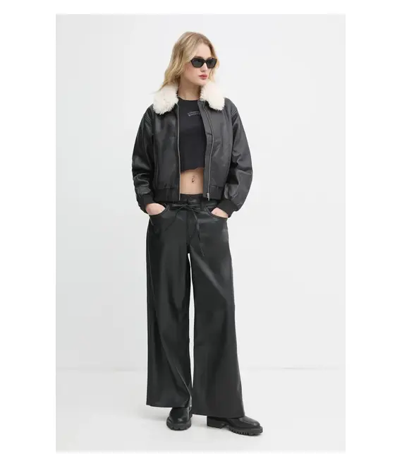 Βαμβακερή μπλούζα με μακριά μανίκια Levi's χρώμα: μαύρο, A8796