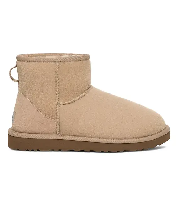 Μπότες σουέτ UGG Classic Mini II χρώμα: μπεζ, 1016222