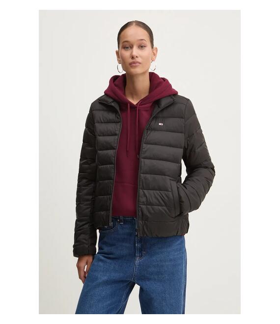 Μπουφάν Tommy Jeans χρώμα: μαύρο, DW0DW17746