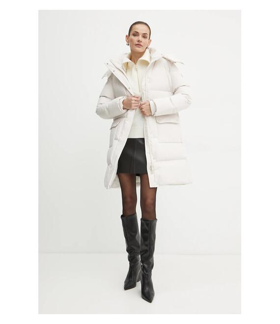 Μπουφάν με επένδυση από πούπουλα Guess BELKISA χρώμα: μπεζ, W4BL0B WGJR2