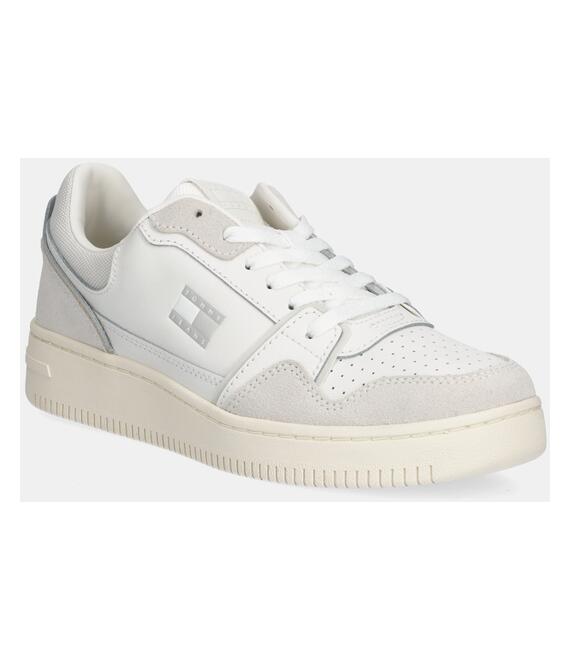 Δερμάτινα αθλητικά παπούτσια Tommy Jeans TJW RETRO BASKET SNEAKER χρώμα: άσπρο, EN0EN02818