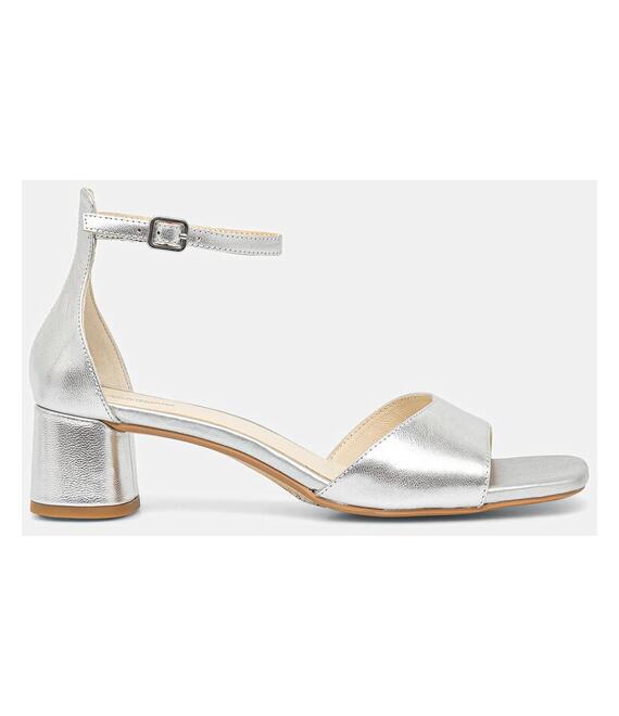 Δερμάτινα σανδάλια Vagabond Shoemakers PIPER χρώμα: ασημί, 5921-083-79