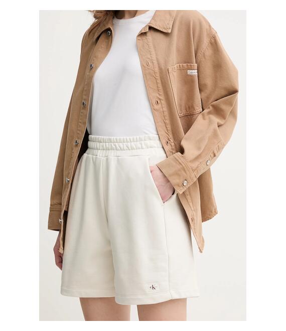 Βαμβακερό σορτσάκι Calvin Klein Jeans χρώμα: μπεζ, J20J225221