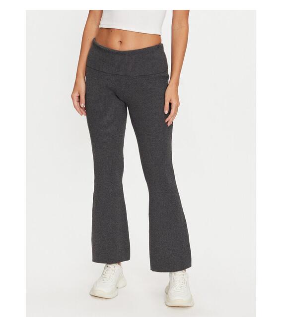 Παντελόνι υφασμάτινο Guess