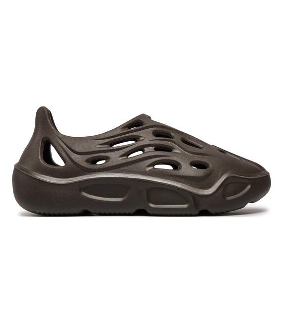 Κλειστά παπούτσια Steve Madden