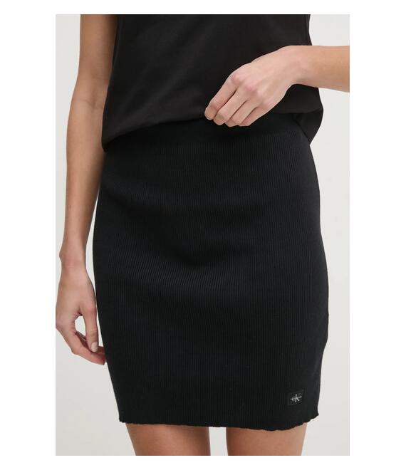 Φούστα Calvin Klein Jeans χρώμα: μαύρο, J20J224865