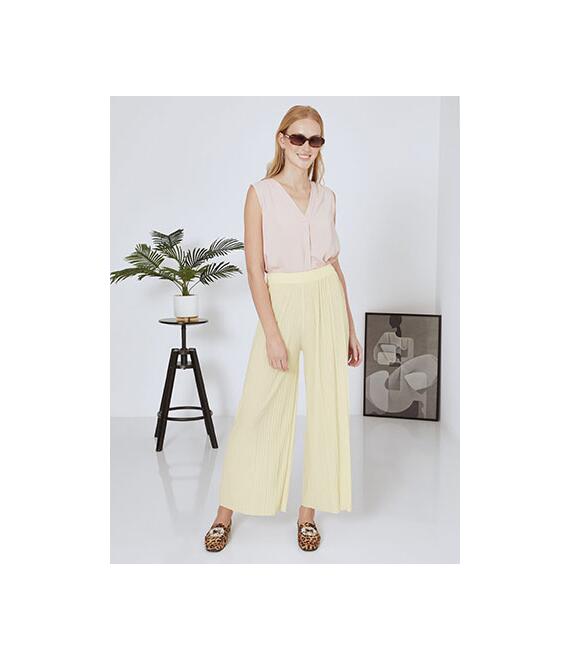 Παντελόνα πλισέ μονόχρωμη SN7648.1752+3