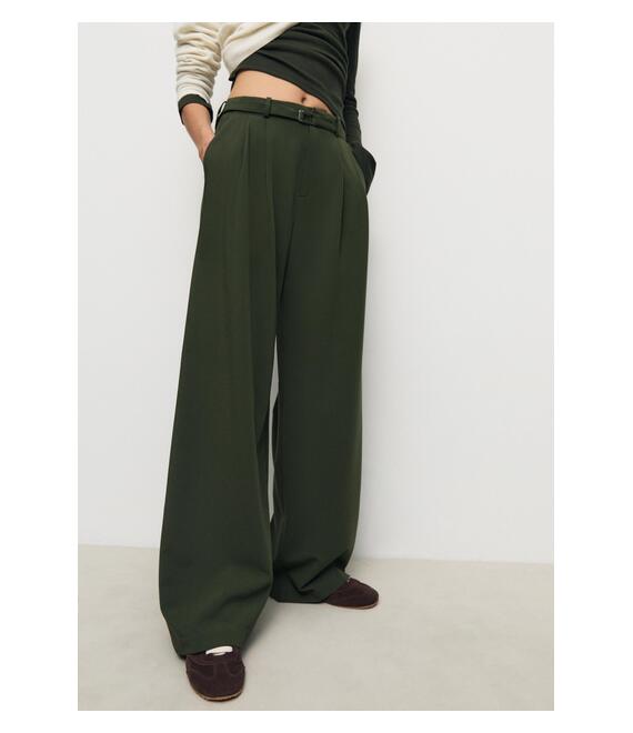 Stradivarius Φαρδύ Παντελόνι Με Λεπτομέρεια Αγκράφα 0-525 44