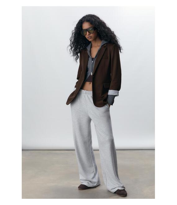 Stradivarius Αμερικάνικη Μπλούζα Slim Fit Καφέ Xs