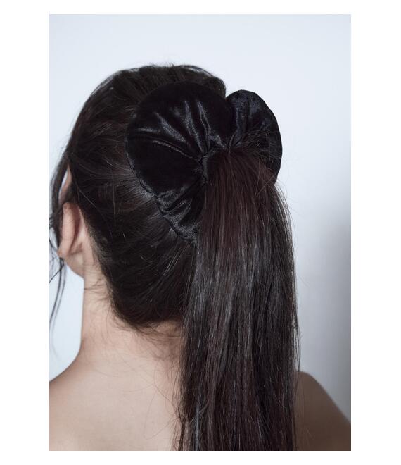 Stradivarius Μάξι Βελούδινο Λαστιχάκι Μαλλιών Με Καρδιά Μαύρο Os