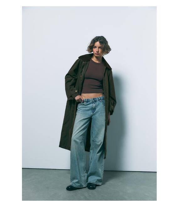 Stradivarius Μακρύ Κερωμένο Παρκά Με Αφαιρούμενη Κουκούλα Χακί M