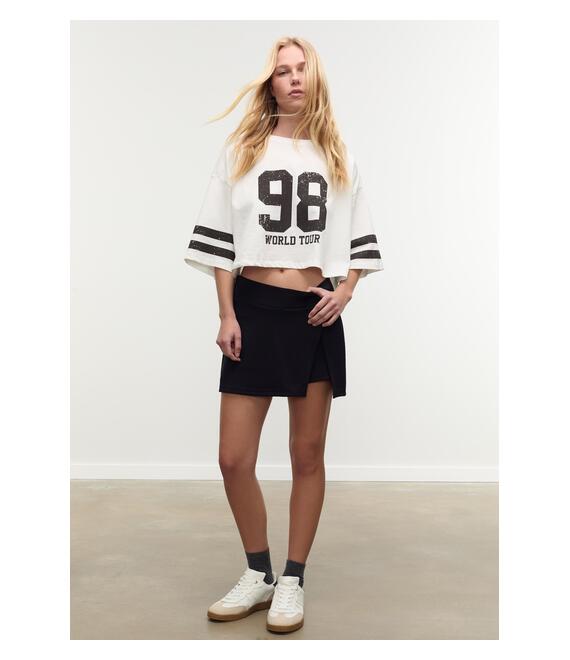 Stradivarius Κοντή Μπλούζα Crop Με Στάμπα Εκρού Xl