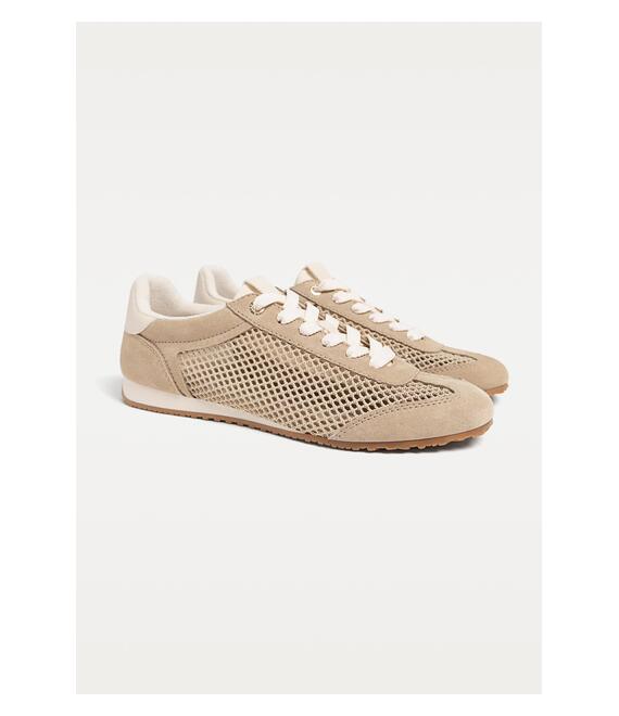 Stradivarius Δερμάτινα Sneakers Με Διατρήσεις Μπεζ 37