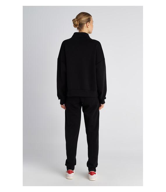 ΜΟΝΟΧΡΩΜΟ ΠΑΝΤΕΛΟΝΙ ΜΕ ΦΑΡΔΥ ΛΑΣΤΙΧΟ ΣΤΟΝ ΑΣΤΡΑΓΑΛΟ