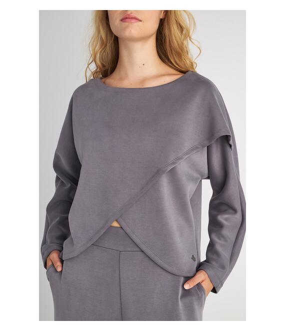 ΜΑΚΡΥΜΑΝΙΚΗ ΚΡΟΥΑΖΕ ΜΠΛΟΥΖΑ