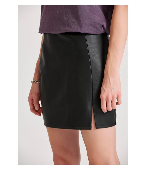 Mini φούστα από οικολογικό δέρμα (PU)