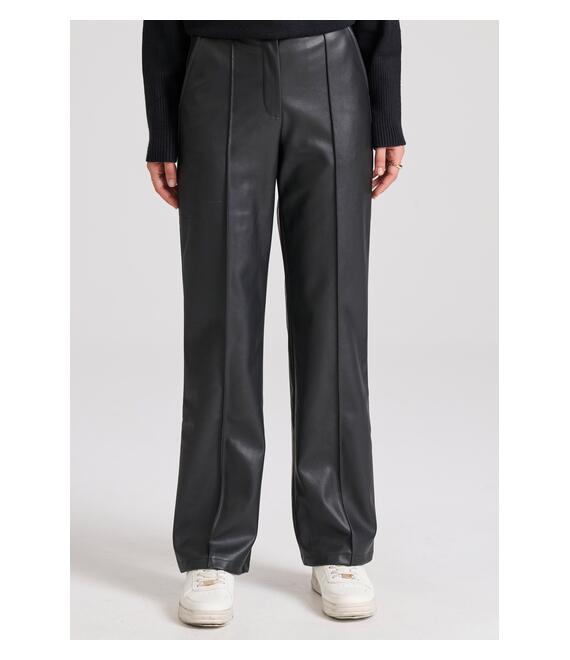 Γυναικείο casual παντελόνι από οικολογικό δέρμα (PU)