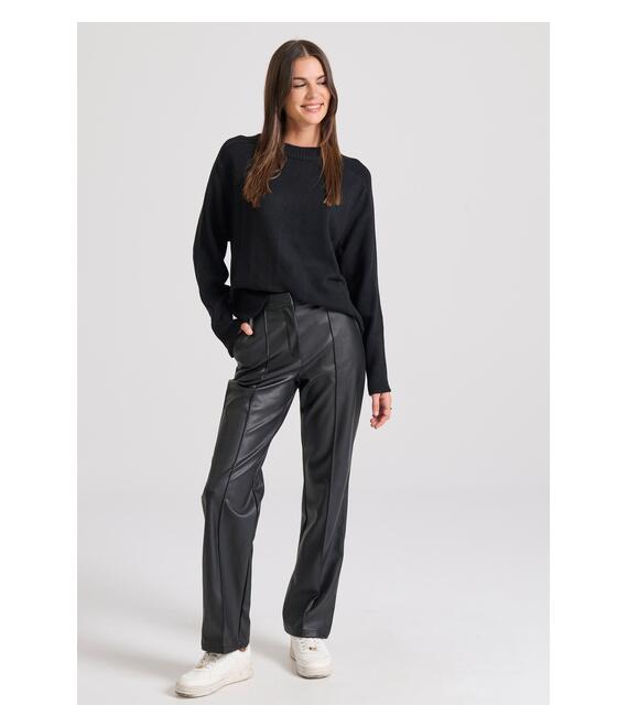 Γυναικείο casual παντελόνι από οικολογικό δέρμα (PU)