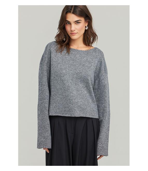 Πλεκτό με λαιμόκοψη και μεταλική ίνα