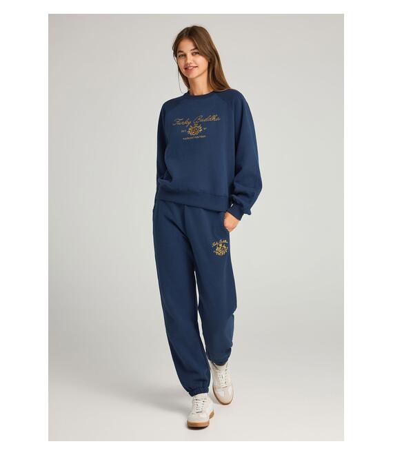 Φούτερ με κεντητό σχέδιο