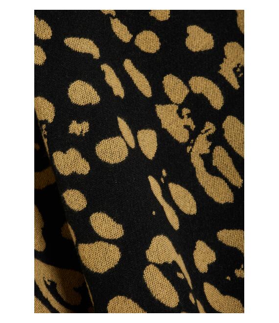 Γυναικεία κάπα με animal print μοτίβο και κρόσσια