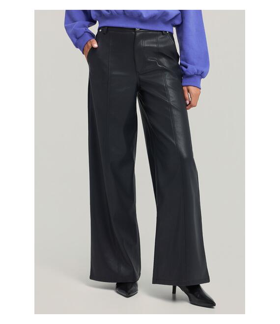 Γυναικείο wide leg παντελόνι από οικολογικό δέρμα (PU)