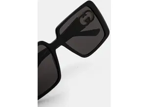 Γυαλιά ηλίου Gucci χρώμα: μαύρο, GG1692S