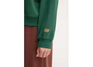 Βαμβακερή μπλούζα New Balance γυναικεία, χρώμα: πράσινο, WT43553NWG