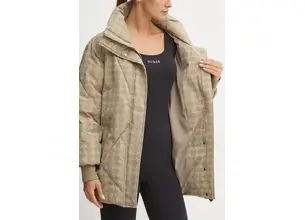 Μπουφάν Guess χρώμα: μπεζ, V4BL01 WGLW2