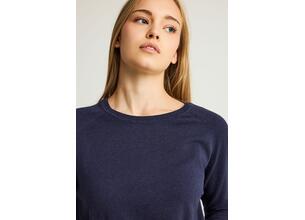 Γυναικείο πλεκτό με λαιμόκοψη